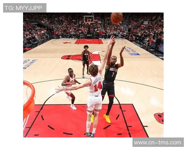 火箭客场鏖战至最后时刻天亮了，砍鲨战术成功，火箭客场逆转雄鹿